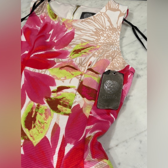 NWT, Women’s Vince Camuto, Floral Dress, Size 2 - Picture 2 of 13